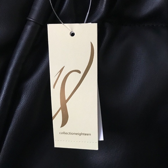 NWT Collection18 black tassel purse - Picture 4 of 6